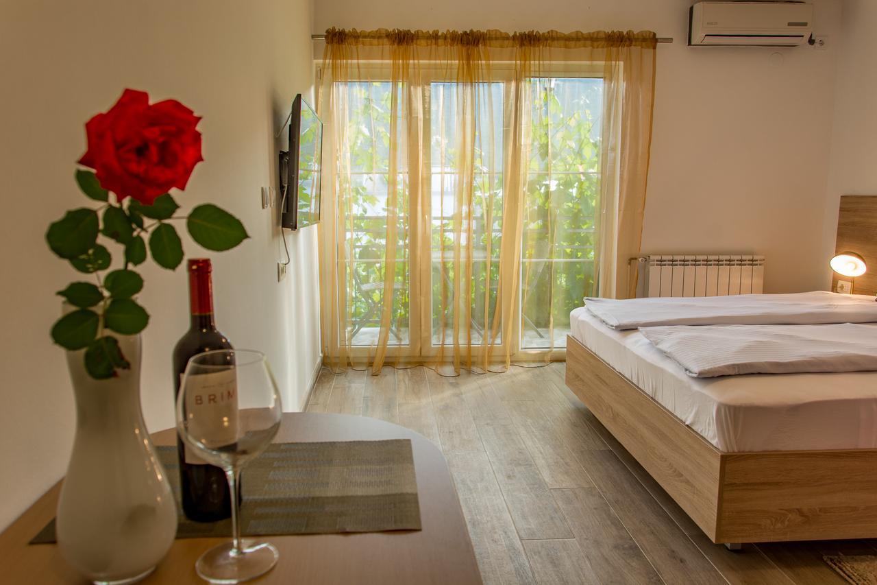 Apartmani Mendula Budva Exterior foto